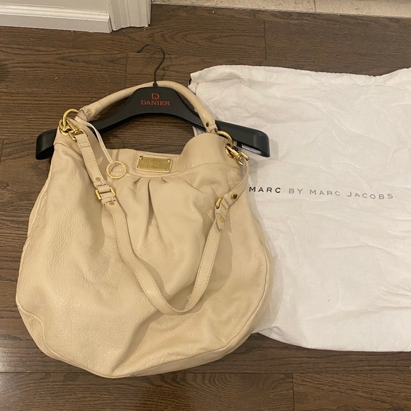 Marc by Marc Jacobs Hillier Hobo Purse in Beige - Picture 2 of 13